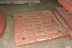 Плита дробящая подвижная верхняя СМД111 3440.02.010М
